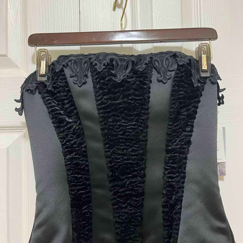 Elegant Black Strapless Dress